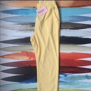Missguided Sweatpants/Joggers - Light Yellow